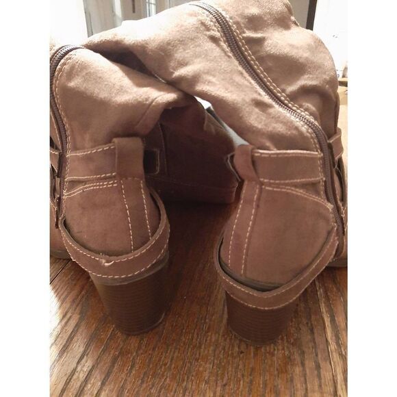Size 9.5 New Directions Friar Brown Boots Chunky Stacked Heel Side Zip Tall Boot - Picture 12 of 12